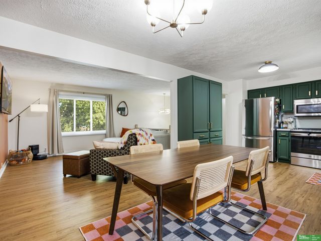 1917 N 152nd Plaza, Omaha, NE 68154