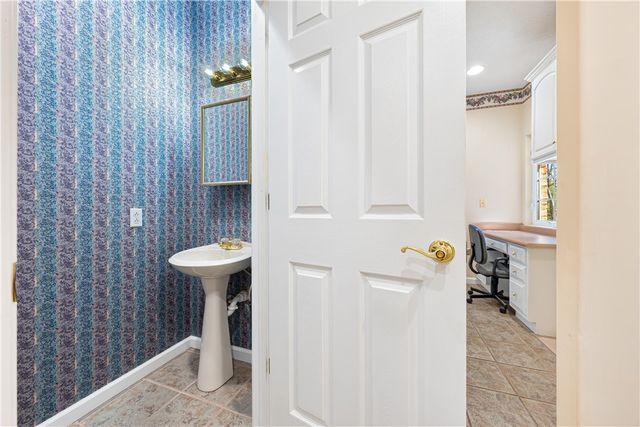 435 Cleveland Ferry Road, Fair Play, SC 29643