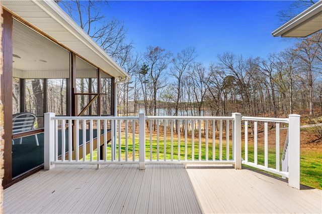 435 Cleveland Ferry Road, Fair Play, SC 29643