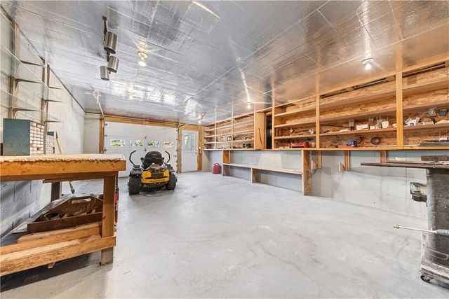 435 Cleveland Ferry Road, Fair Play, SC 29643