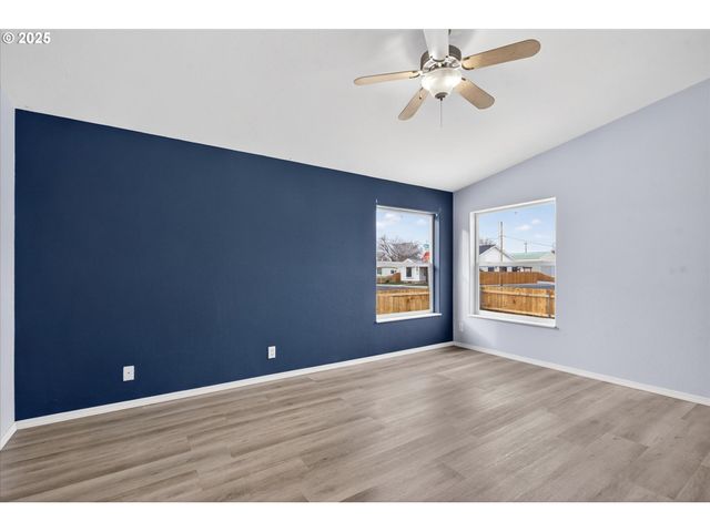 1680 Plum St, Baker City, OR 97814