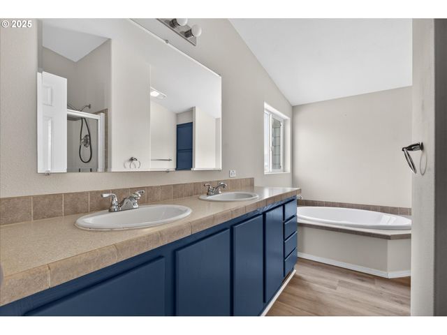 1680 Plum St, Baker City, OR 97814