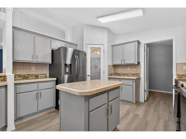 1680 Plum St, Baker City, OR 97814