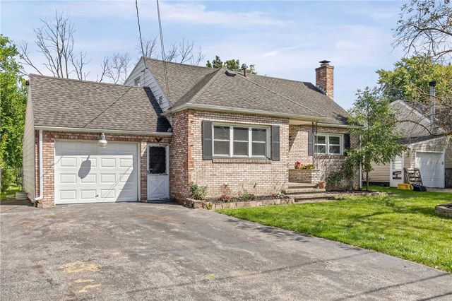 44 Rossmore Street, Gates, NY 14606