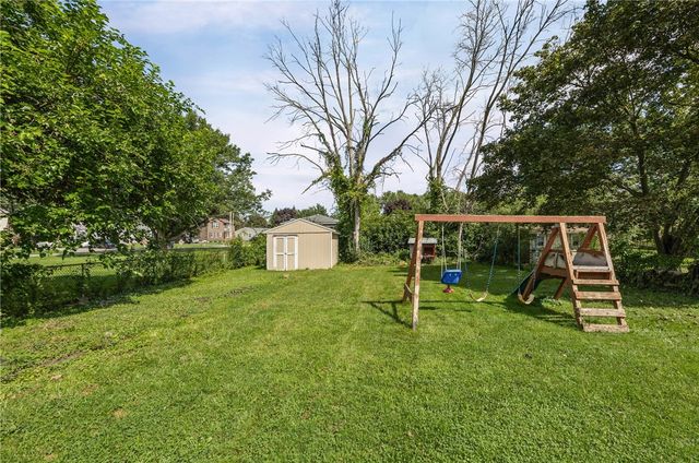 44 Rossmore Street, Gates, NY 14606