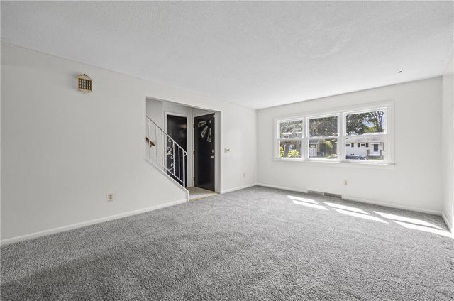 44 Rossmore Street, Gates, NY 14606