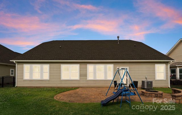 8830 Artesa Mill Lane, Charlotte, NC 28214