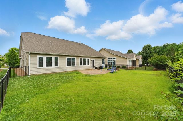 8830 Artesa Mill Lane, Charlotte, NC 28214