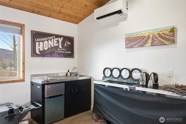 980 S Webb Place, East Wenatchee, WA 98802