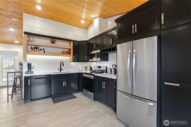 980 S Webb Place, East Wenatchee, WA 98802