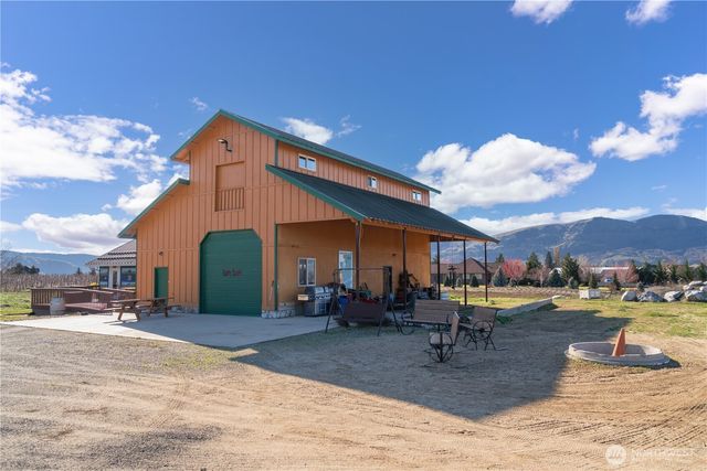 980 S Webb Place, East Wenatchee, WA 98802