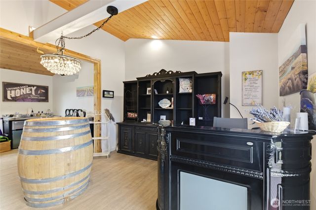 980 S Webb Place, East Wenatchee, WA 98802