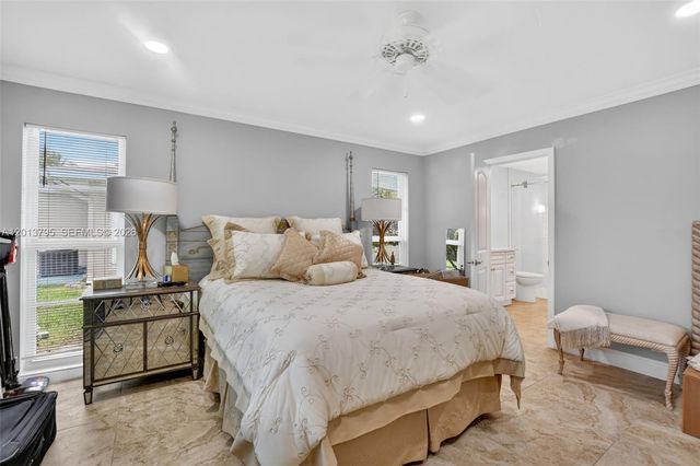 8749 Belle Aire Dr, Boca Raton, FL 33433