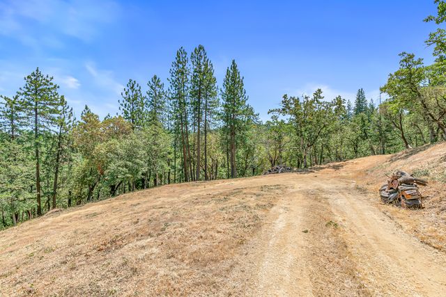 254 Juanita Way, Jacksonville, OR 97530
