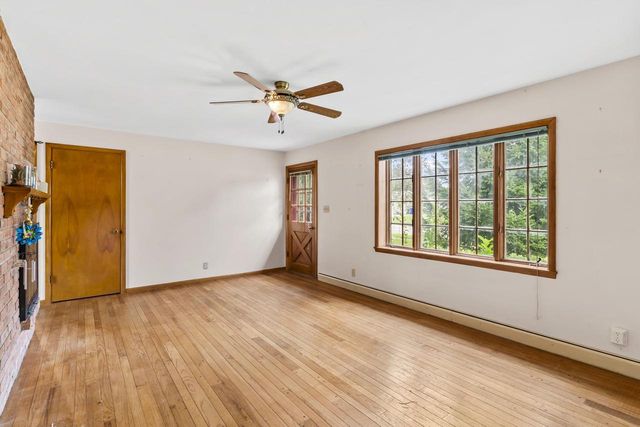 1905 N ALEXANDER STREET, Appleton, WI 54911