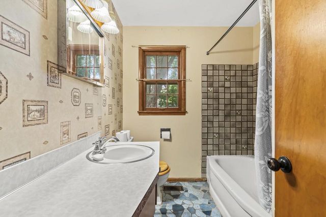 1905 N ALEXANDER STREET, Appleton, WI 54911
