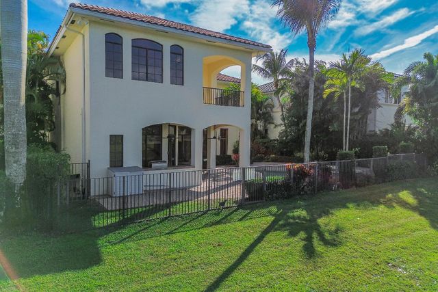 9407 Bridgebrook Drive, Boca Raton, FL 33496