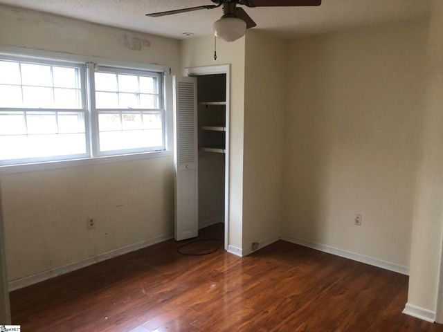 105 Forestdale Drive, Boiling Springs, SC 29316