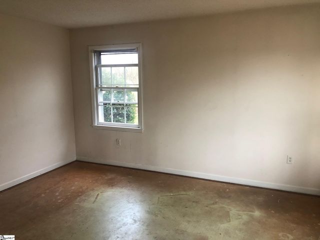 105 Forestdale Drive, Boiling Springs, SC 29316