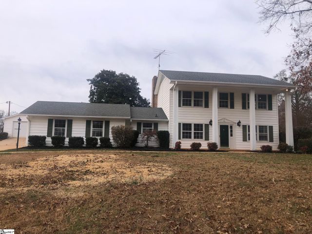 105 Forestdale Drive, Boiling Springs, SC 29316