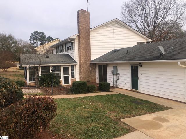 105 Forestdale Drive, Boiling Springs, SC 29316