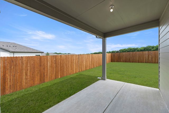 1227 Anderson Drive, Trenton, TX 75490