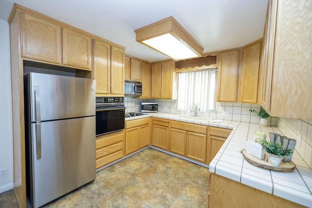 1405 Theo Ave, Modesto, CA 95350