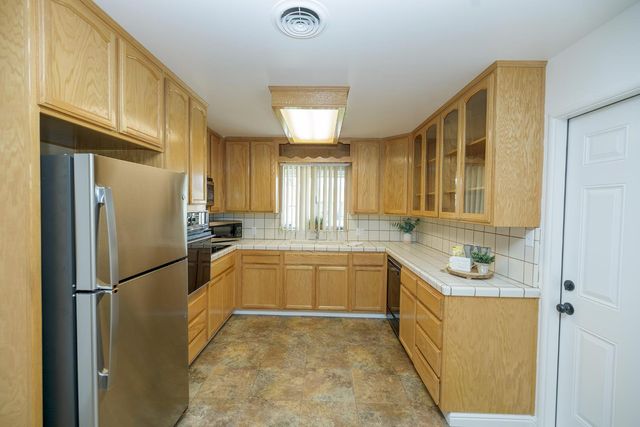 1405 Theo Ave, Modesto, CA 95350