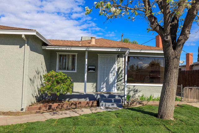 1405 Theo Ave, Modesto, CA 95350