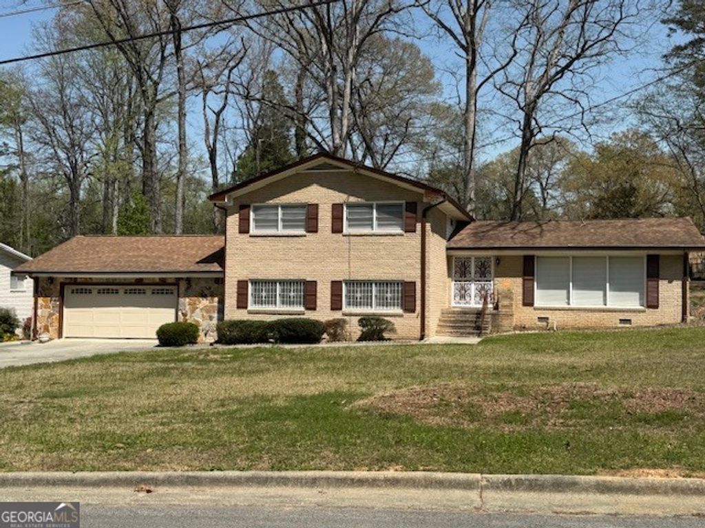 340 SW Lisa Court, Atlanta, GA 30311