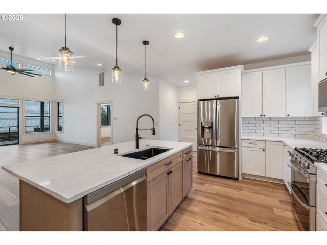 344 Ne LUTHERAN CHURCH Rd, Stevenson, WA 98648