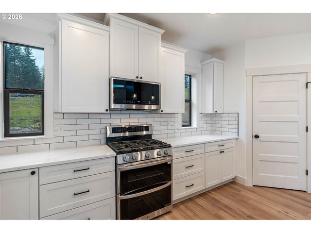 344 Ne LUTHERAN CHURCH Rd, Stevenson, WA 98648