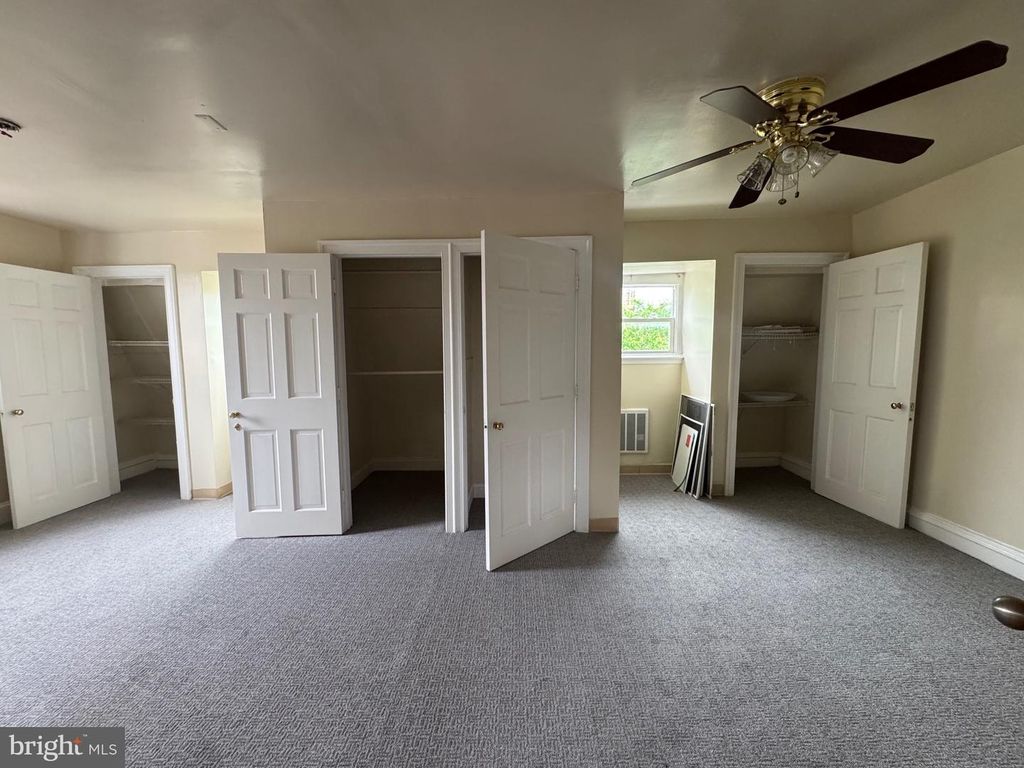 Image 16 of property listing at 917 CHAUNCEY AVE, Baltimore, MD 21217