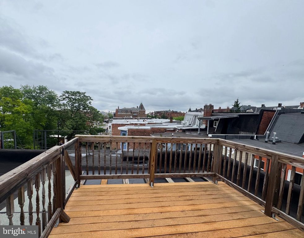 Image 22 of property listing at 917 CHAUNCEY AVE, Baltimore, MD 21217