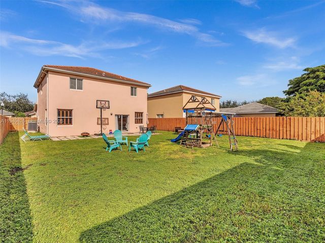 625 SE 30th Ter, Homestead, FL 33033