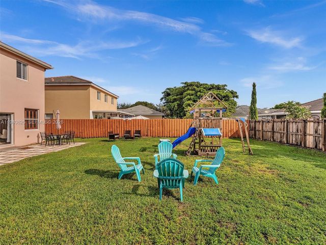 625 SE 30th Ter, Homestead, FL 33033