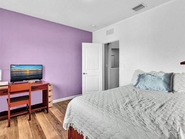 625 SE 30th Ter, Homestead, FL 33033