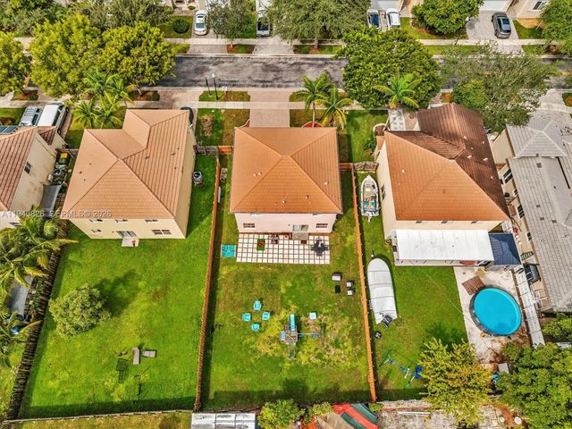 625 SE 30th Ter, Homestead, FL 33033