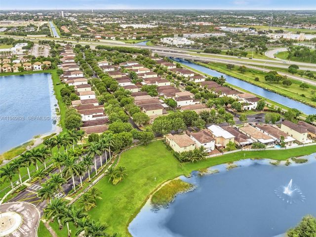 625 SE 30th Ter, Homestead, FL 33033