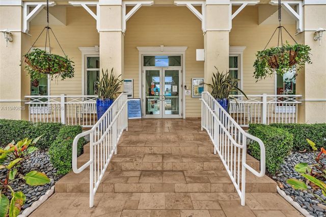 625 SE 30th Ter, Homestead, FL 33033