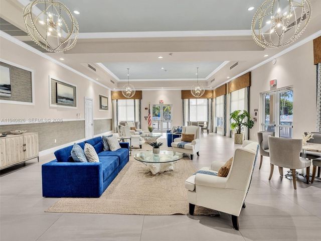 625 SE 30th Ter, Homestead, FL 33033