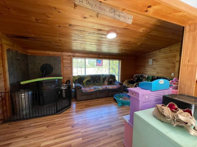 19 Back Ashuelot Road, Winchester, NH 03470
