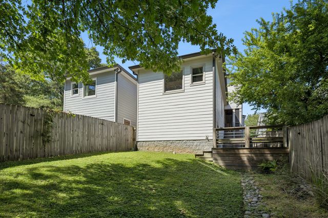 1605A Stokes Ln, Nashville, TN 37215