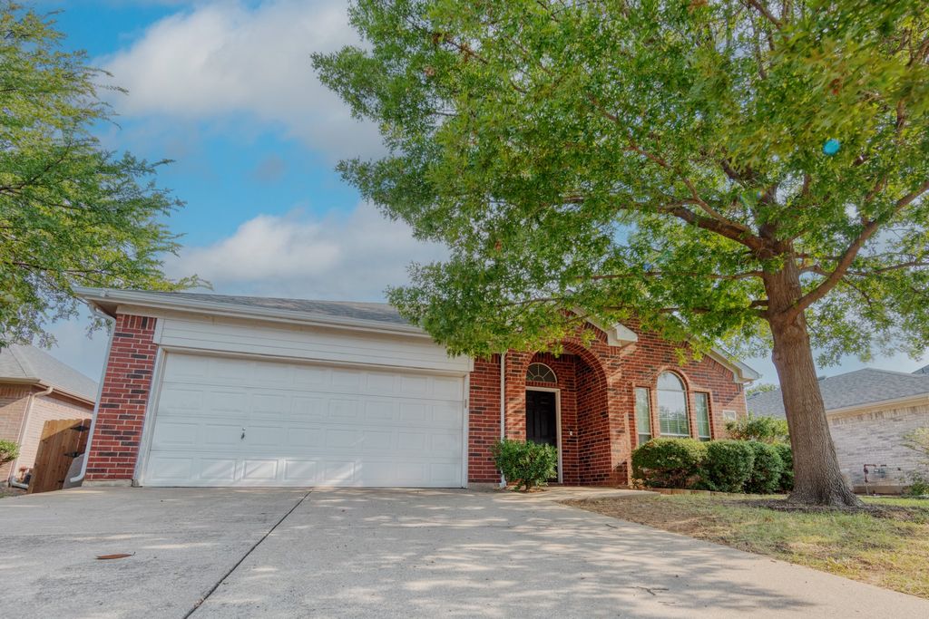 2617 Bissonet Drive, Denton, TX 76210