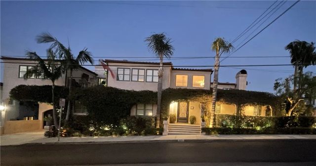 1001 4th, Hermosa Beach, CA 90254