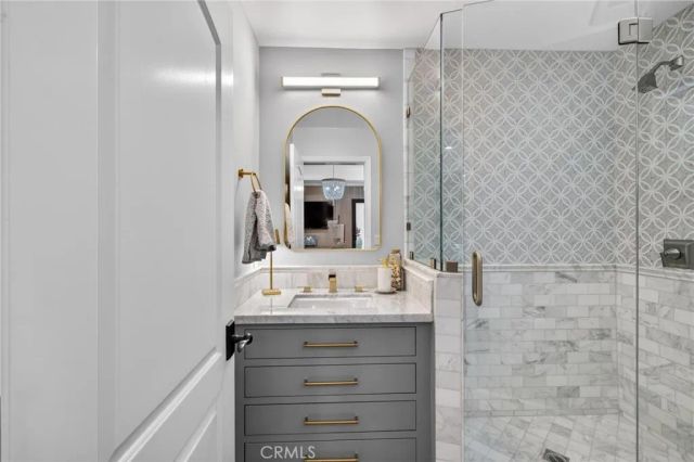 1001 4th, Hermosa Beach, CA 90254