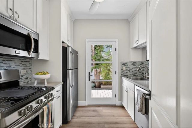 1001 4th, Hermosa Beach, CA 90254