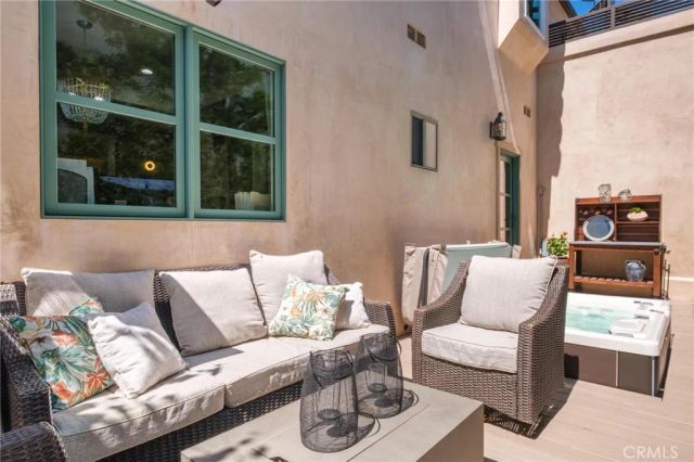 1001 4th, Hermosa Beach, CA 90254