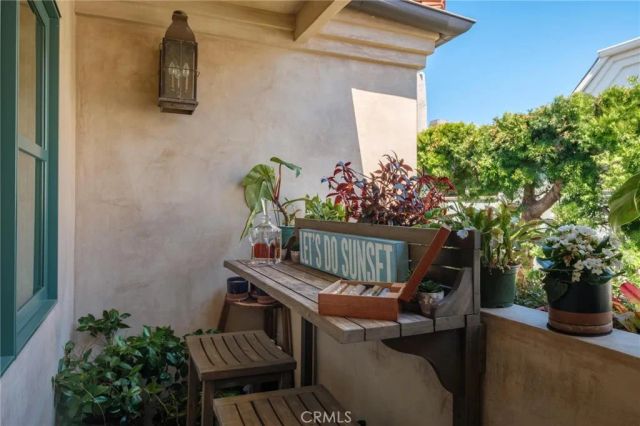 1001 4th, Hermosa Beach, CA 90254