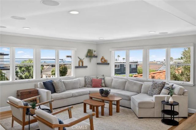 1001 4th, Hermosa Beach, CA 90254